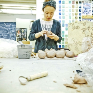UArts学生在陶瓷工作室