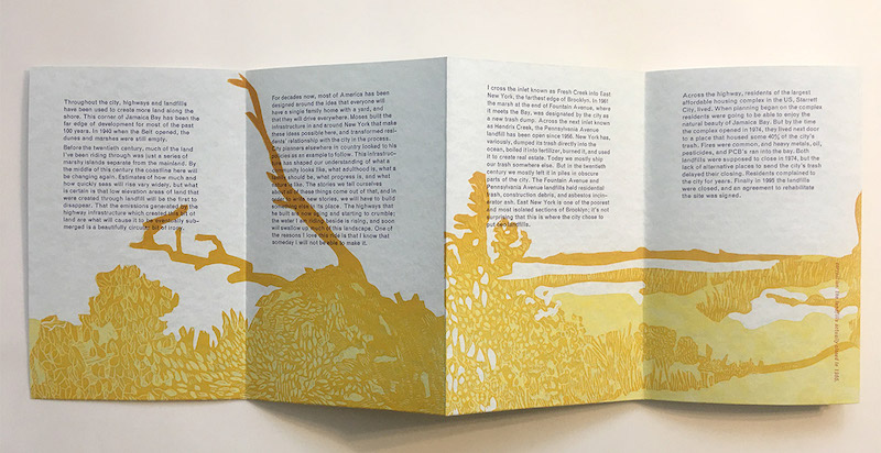 “四个网络”是一本书艺术由教师萨拉尼古尔斯打印的工作。它是一张折叠的纸，具有黄色印花的自然风景。文本显示在纸张的每个折叠上方的打印上方。