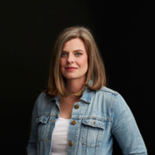 UARTS前大学：Alumna Siobhan Vivian